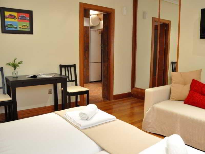 Gran Via Sol Apartamentos Madrid Exterior foto